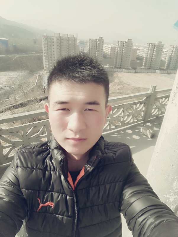 兵心依旧的第一张照片--海西残疾人相亲网